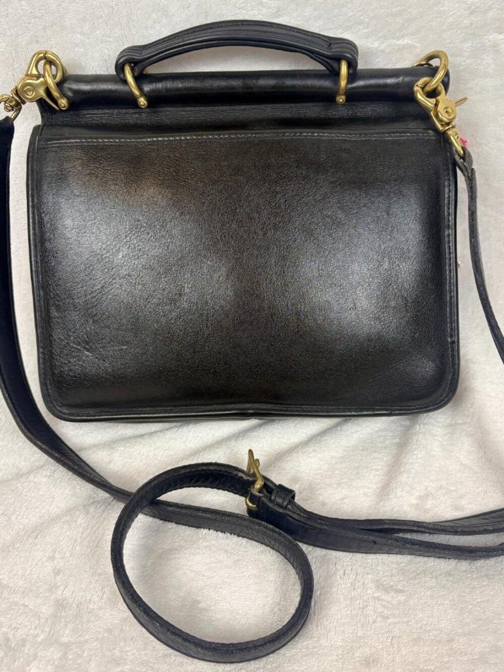 Vintage Coach Willis Top Handle Crossbody in Black Glovetanned Leather and Charm - Picture 5 of 16